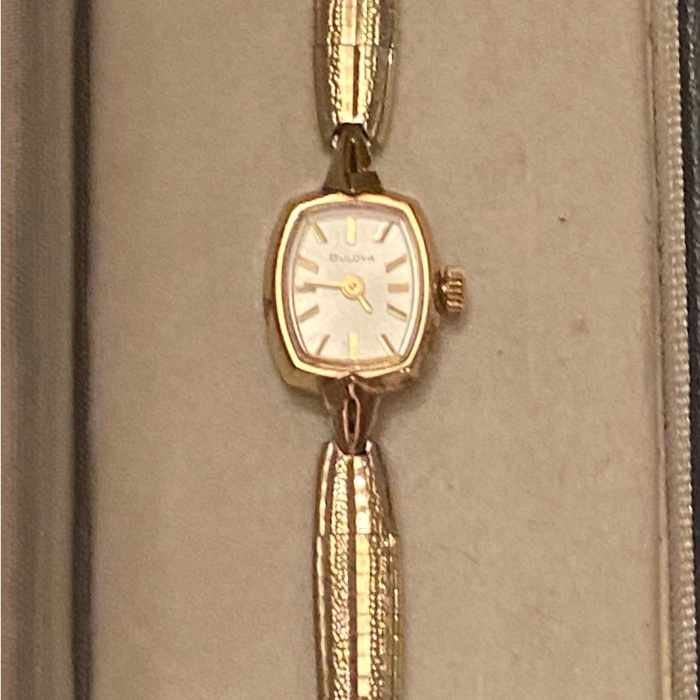 Bulova antique wind up watch - Picture 3 of 7